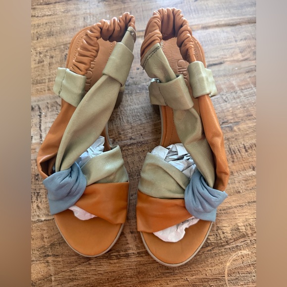 New Girotti Sandals 👡 size 39 in Tan and Teal - Picture 2 of 4